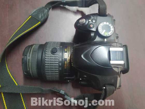 NIKON D3200